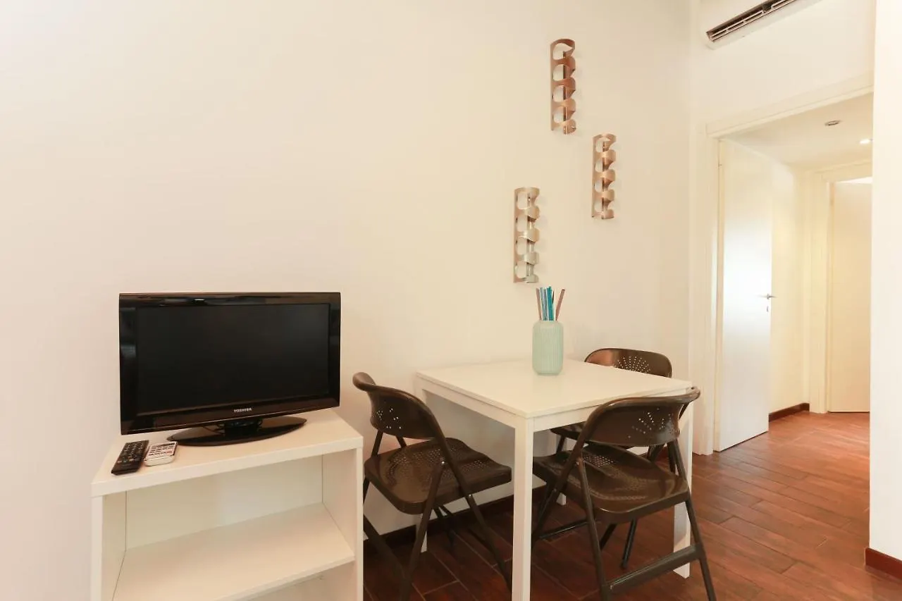 The Best Rent - Pretty Apartment In Milan